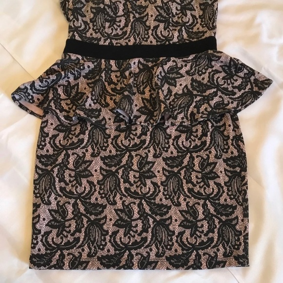 Strapless Nude pale pink and Black lace peplum dress - Picture 5 of 6